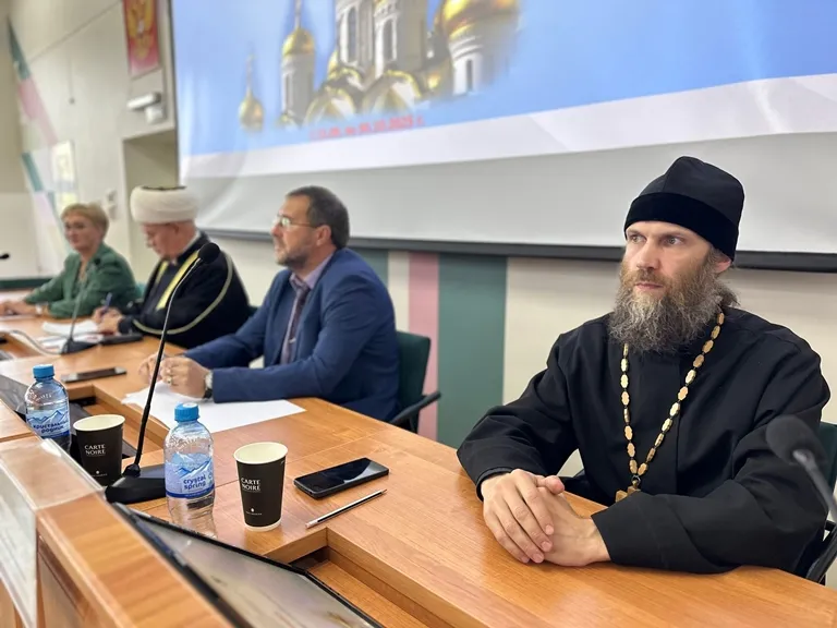 В Сыктывкаре запустили проект "Свет православной духовности" среди молодежи