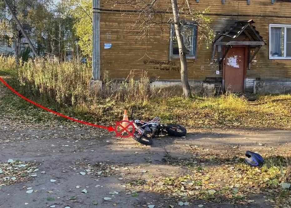 В Коми два подростка на питбайке попали в ДТП