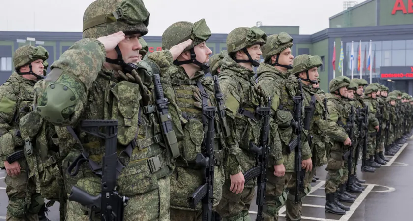 Бесплатный проезд в отпуск сохранили для военных с Крайнего Севера