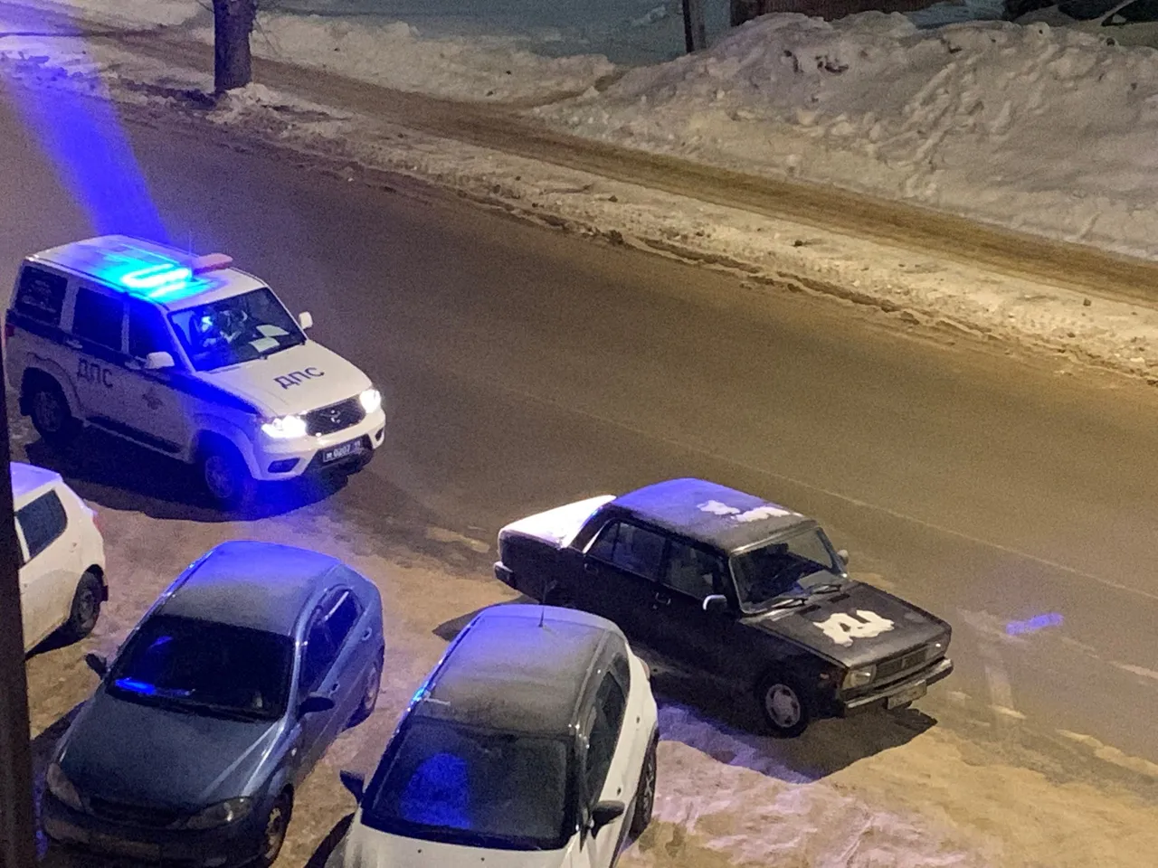 Житель Коми угнал "Рено Логан", чтобы навестить друга