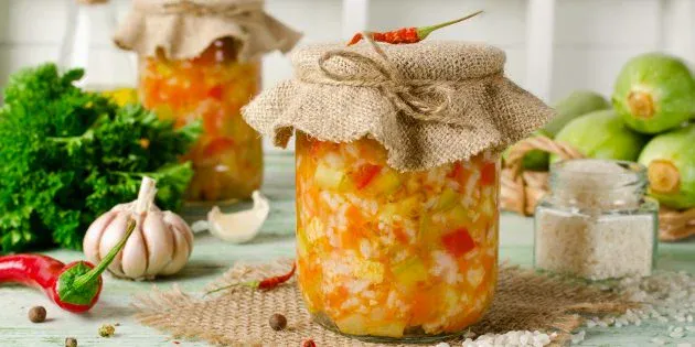 Салаты из кабачков на зиму: 10 простых и очень вкусных вариантов