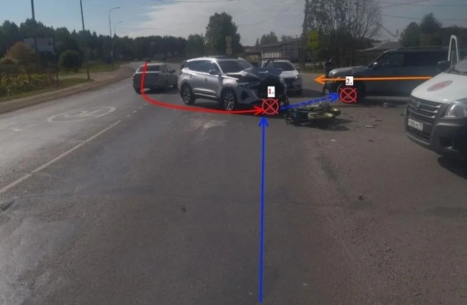 В Коми мотоциклист чуть не погиб в двойном ДТП