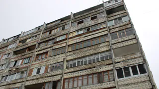Суд обязал властей столицы Коми ускорить расселение аварийного дома