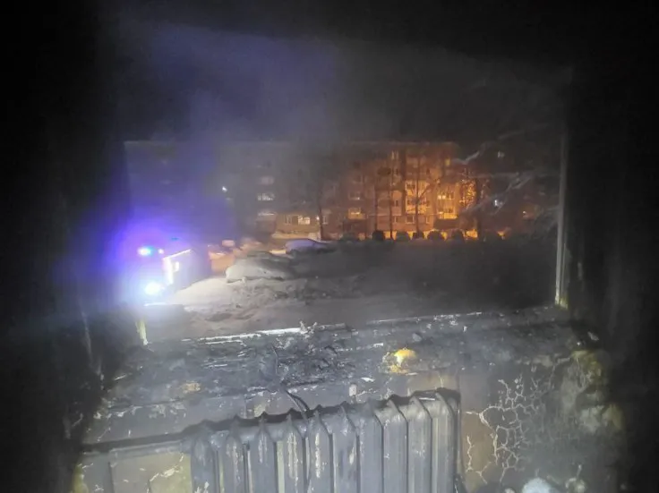 Спасатели потушили два пожара в многоквартирных домах в разных городах Коми