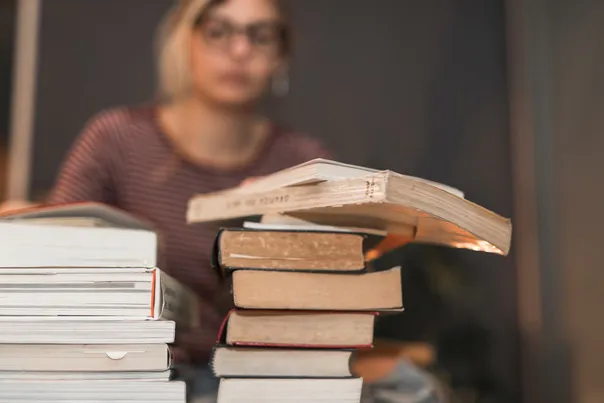 Молодым не понять: три книги о любви, которые обязательно нужно прочесть после 50