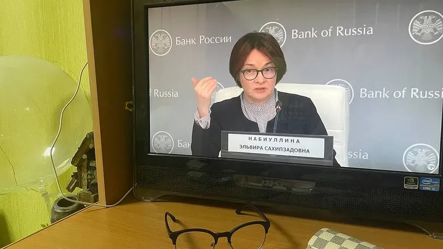 Владельцы сбережений теперь в полном недоумении: в ЦБ объявили неожиданную новость