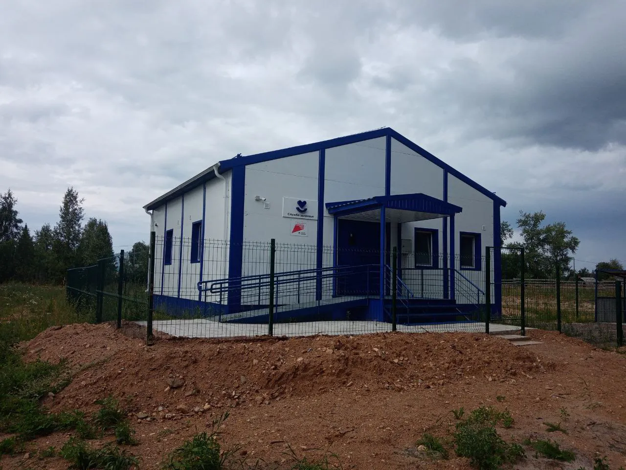 Новый ФАП в одном из поселков Коми построили с недоделками