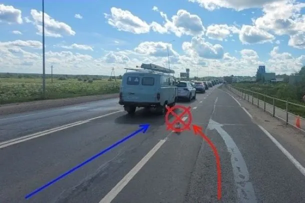 Автобус и грузовик попали в ДТП, не поделив дорогу в Коми