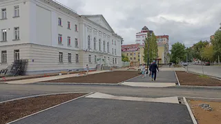 Сыктывкарцы в шоке от ремонта площадки перед детским учреждением