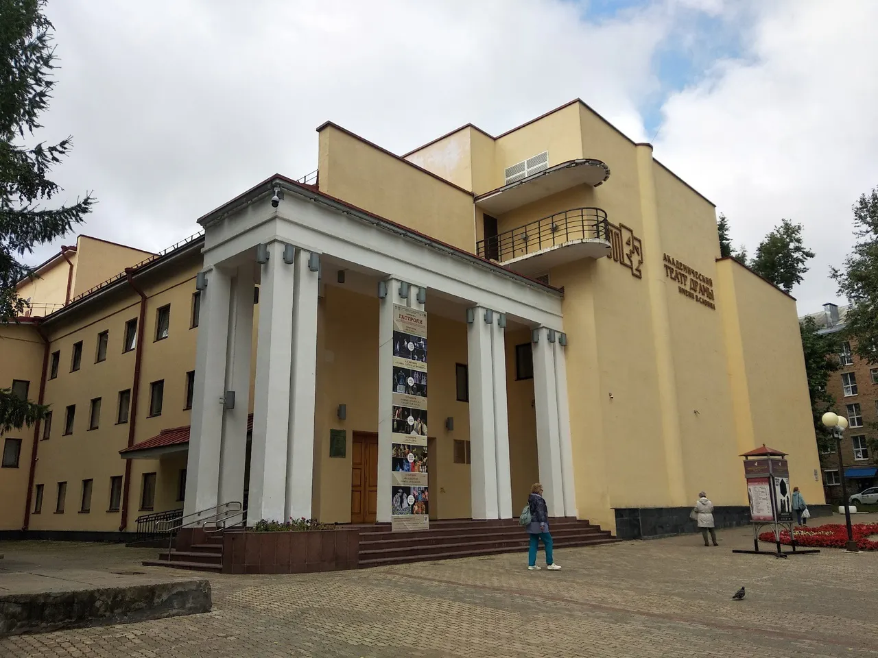 24-25 мая в столице Коми пройдут театральные премьеры, выставки и семейные мероприятия