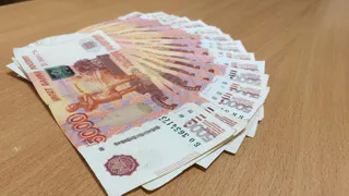 В Коми охранник оставил коллег без аванса