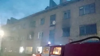В Заполярье Коми при пожаре один человек погиб, 28 эвакуировали и 5 спасли