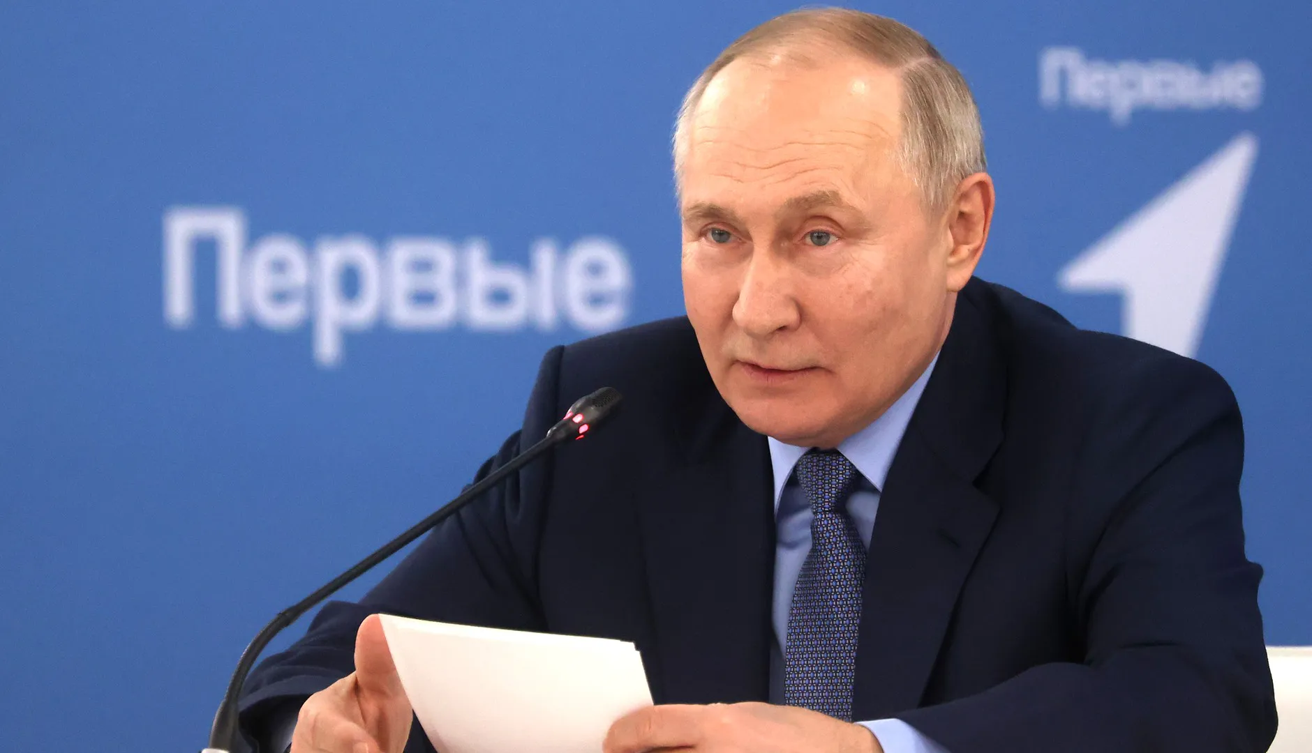 Путин поддержал предложение переселять северян внутри Коми