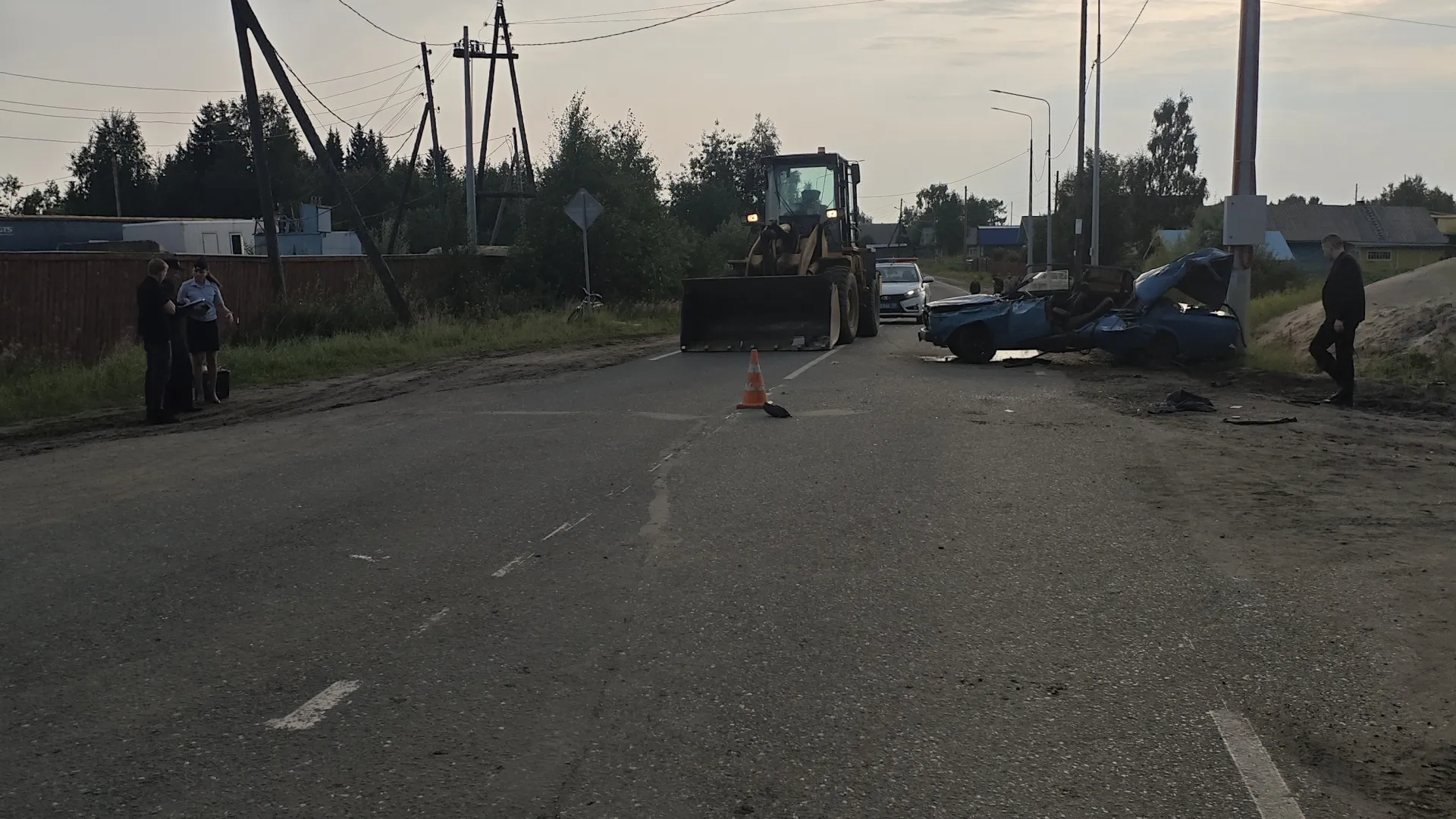 В Коми в ДТП с погрузчиком и ВАЗом погиб молодой водитель