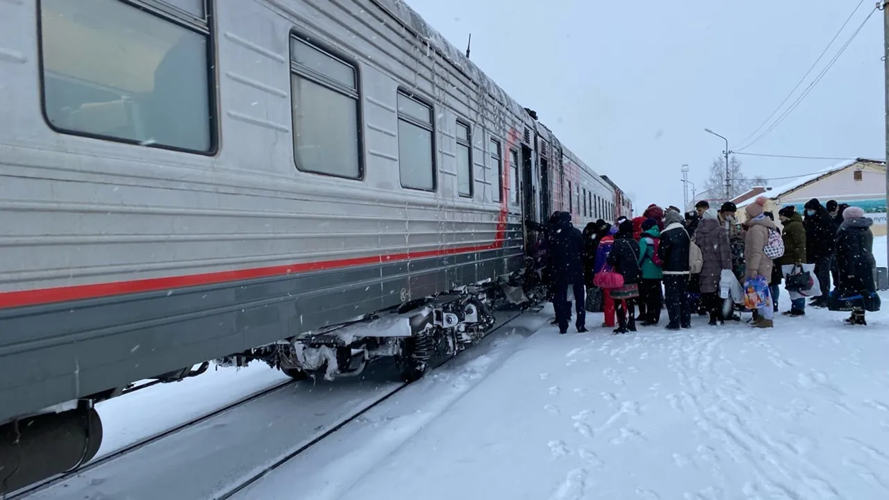 Теперь билеты стали в 2 раза дешевле: РЖД вводит новые приятные правила для россиян – кто в списке