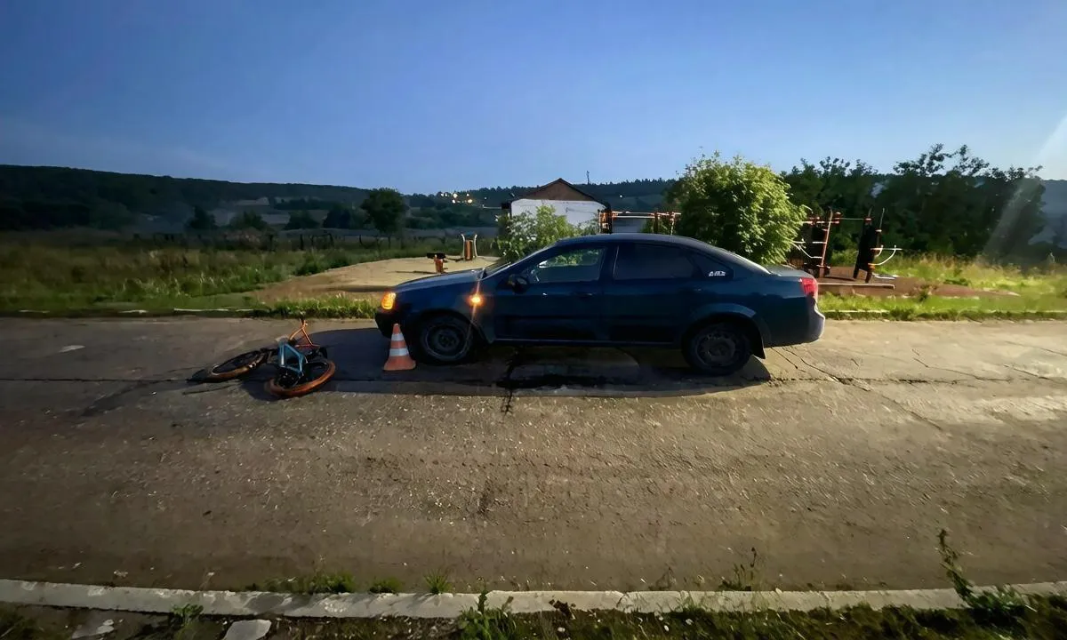 В Коми за сутки автомобилисты сбили двух велосипедистов и пешехода