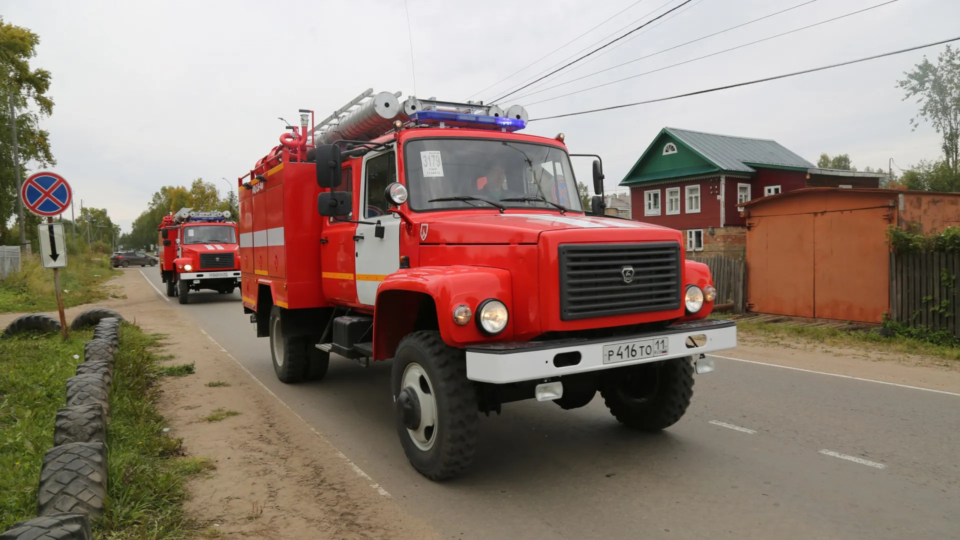 В столице Коми из-за неисправной печи загорелся многоквартирный дом
