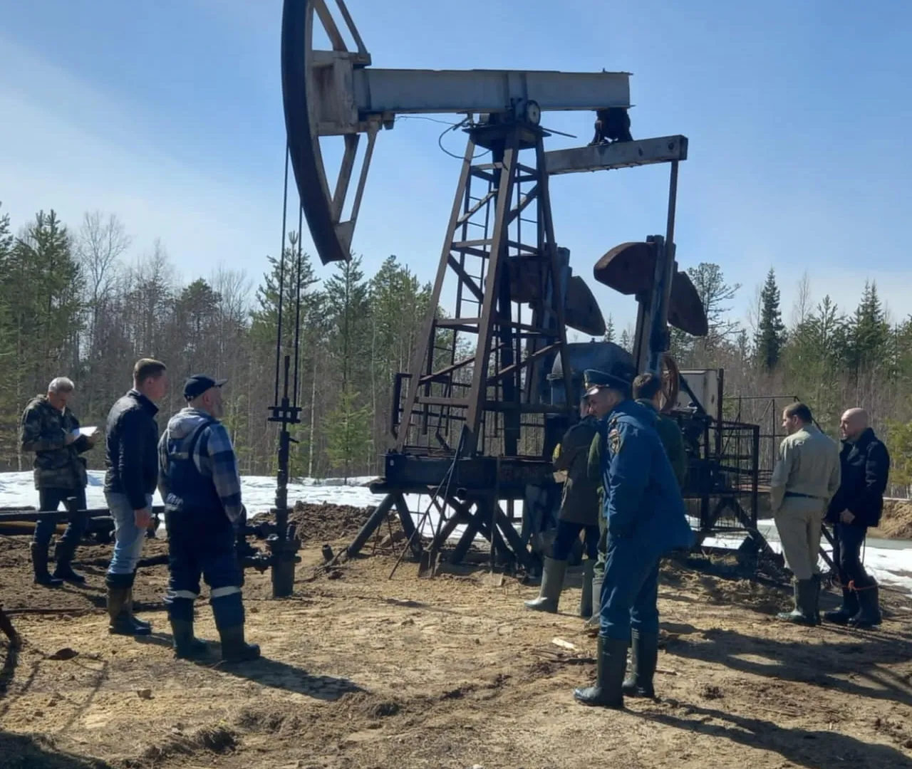 Комиссия проверила экологическую безопасность нефтяных объектов в Коми