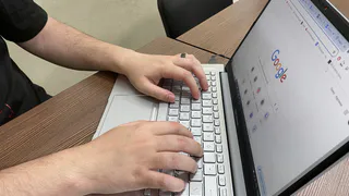 Подростков в Коми вербуют в мошеннические схемы за тысячу рублей