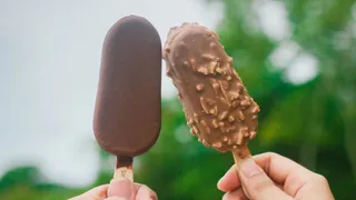 Кишечная палочка, плесень и "пальма": В Роскачестве назвали мороженое, которое ни в коем случае нельзя брать