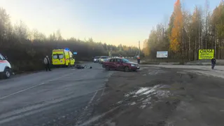 В Коми велосипедист и мотоциклист угодили под колеса Chevrolet