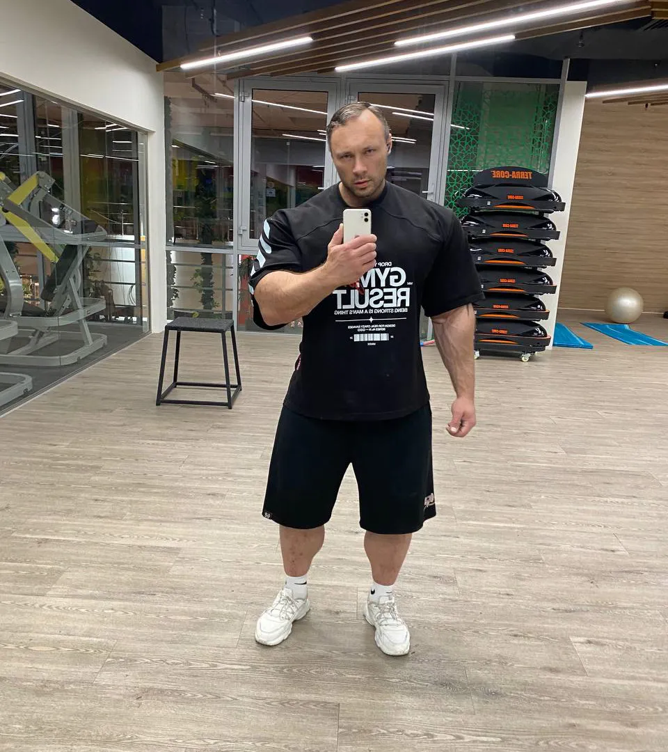 Бодибилдер из Коми скончался в 34 года от остановки сердца