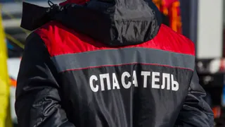 Ухтинцу, зажатому домкратом, понадобилась помощь спасателей