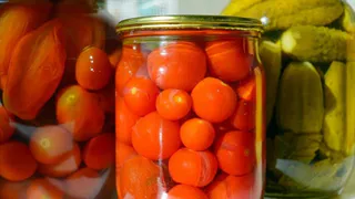 Тот самый вкус из детства как в СССР: идеальный рецепт маринованных томатов