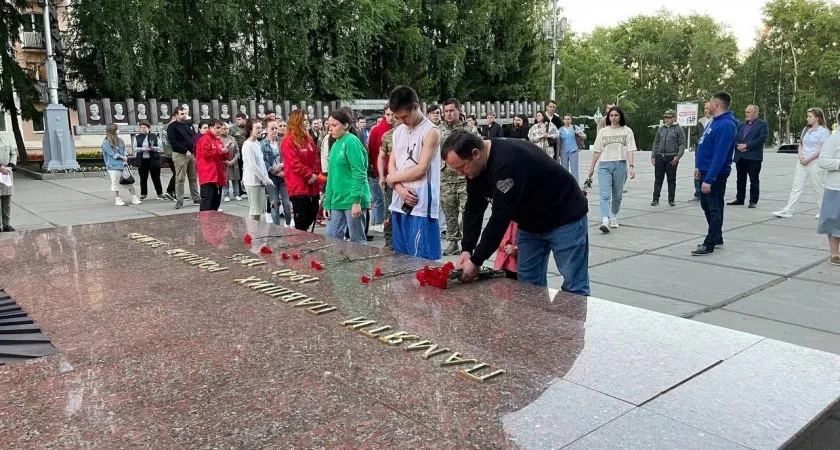 В Сыктывкаре провели реквием по маленьким ангелам: почтили память детей, погибших на войне в Донбассе