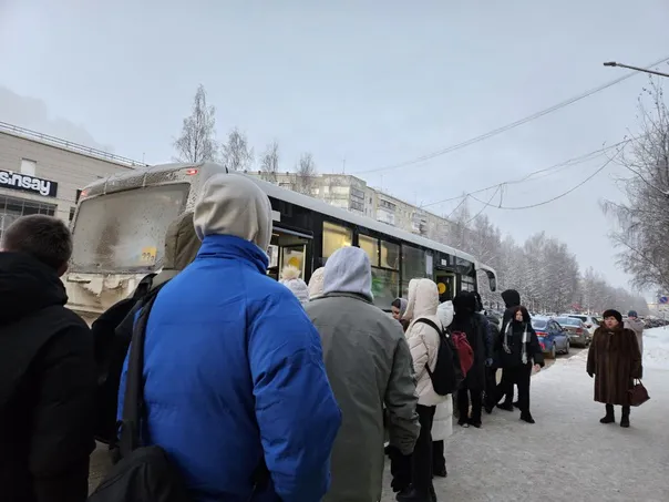 Автобусные рейсы в одном городе в Коми заменили вертолётом из-за погоды