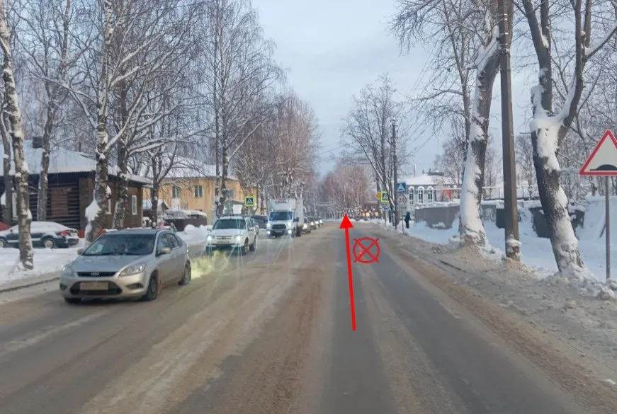 В Сыктывкаре пассажирка получила травму плеча при экстренном торможении автобуса