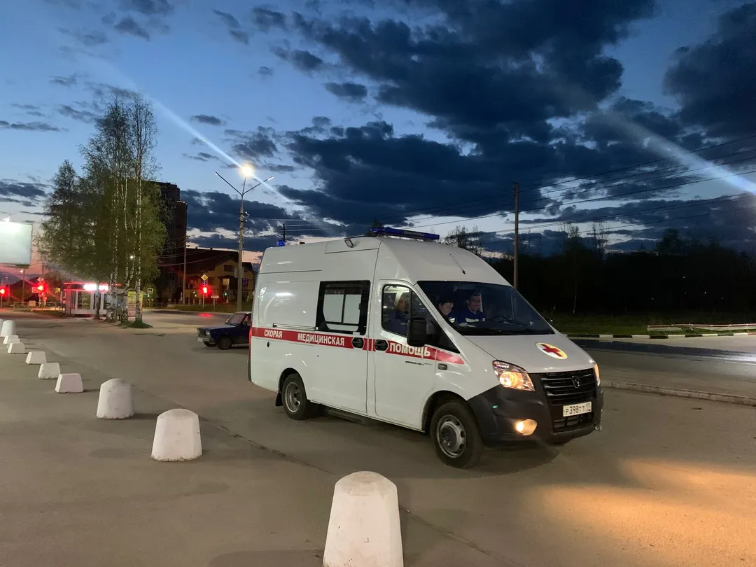 Сбежавший от разъяренной женщины житель Коми получил ножевое ранение