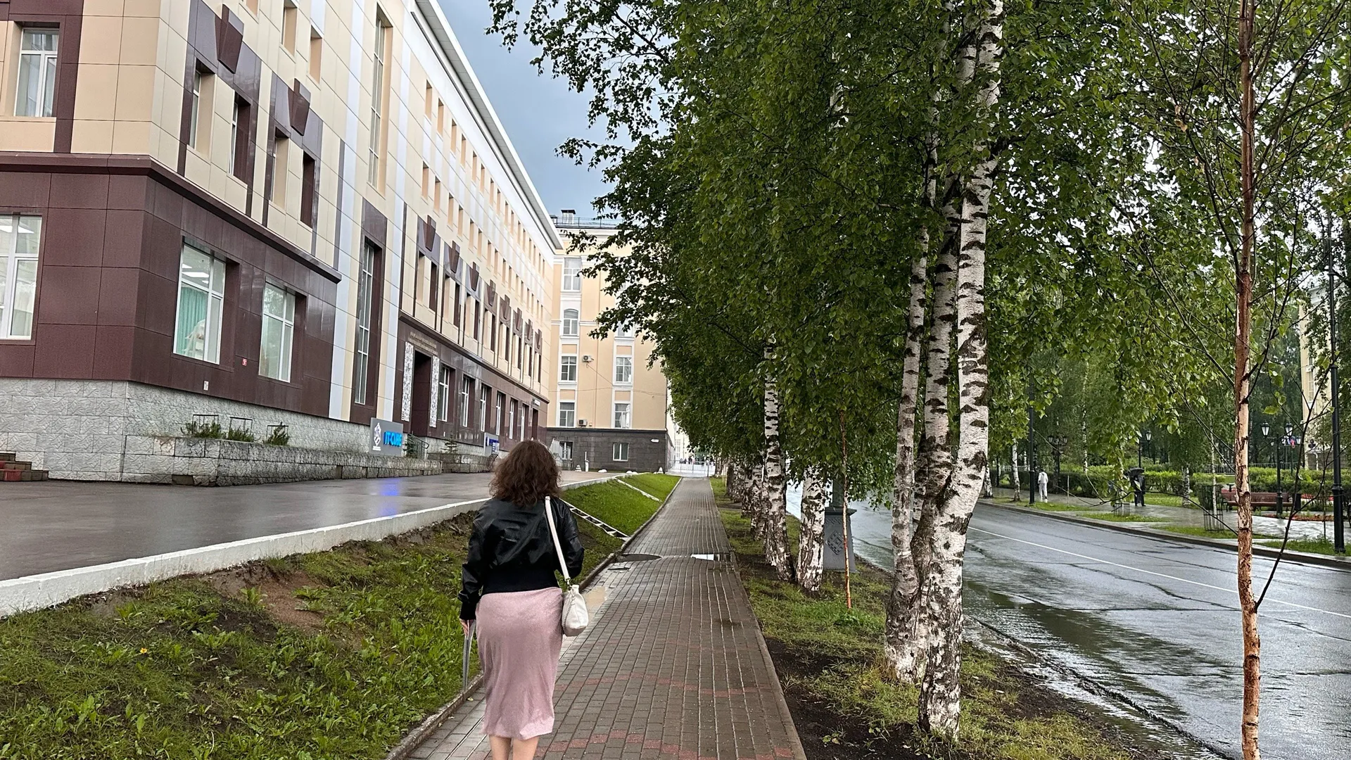 Лучше быть одному, чем жалеть о людях рядом: урок счастья от Омара Хайяма