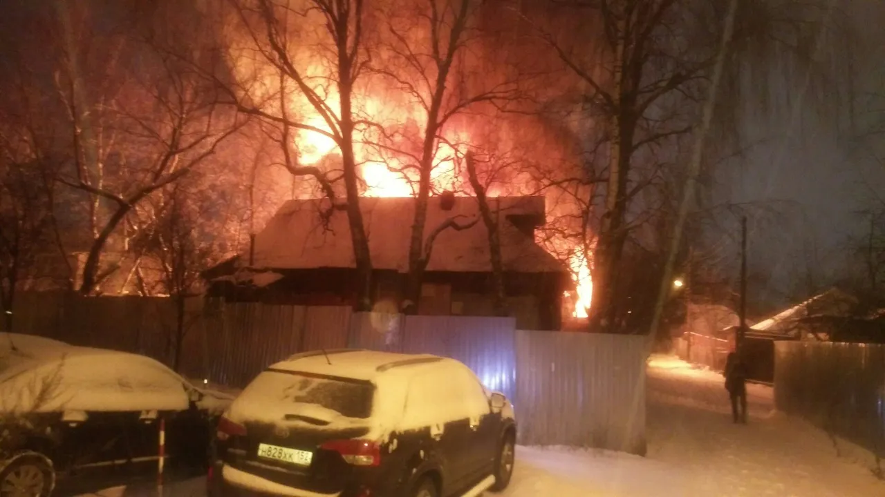В одном из районов Коми за сутки сгорели сарай и гараж