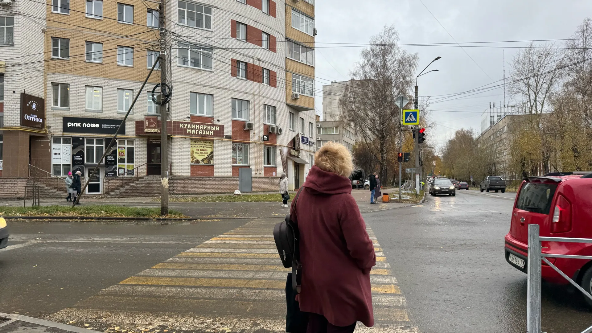 Гости в шоке: свекровь заявилась в дом и стала диктовать правила семье