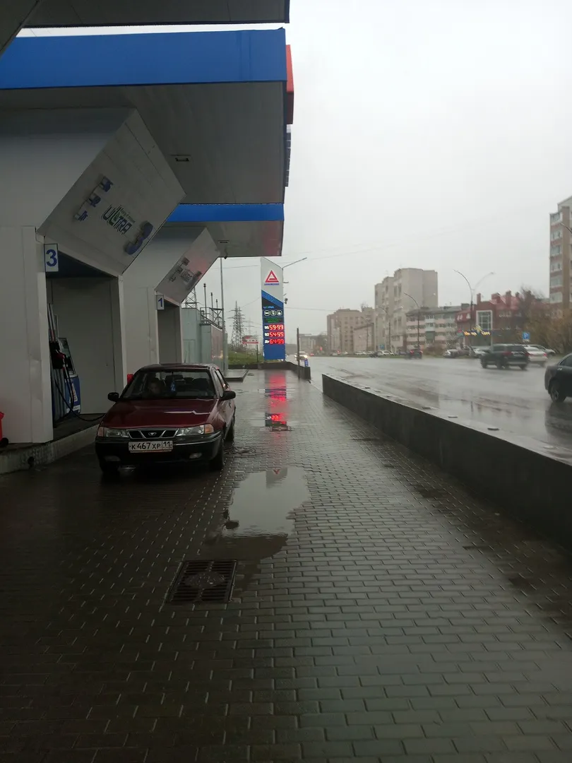 В Коми снова подорожал бензин