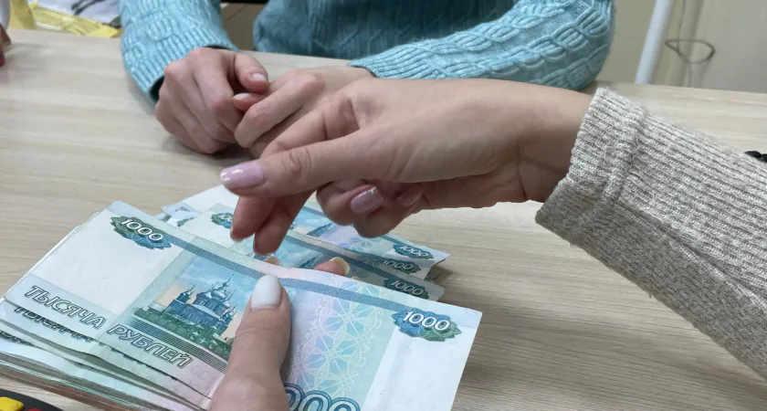 По официальным данным: в Коми средняя зарплата составила 76 500 рублей