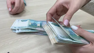 Ученые выяснили: люди с этой утренней привычкой обречены быть бедными