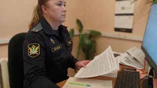 В Сыктывкаре отец алиментщицы выплатил 875 000 рублей внуку, выкупив ее долю в квартире