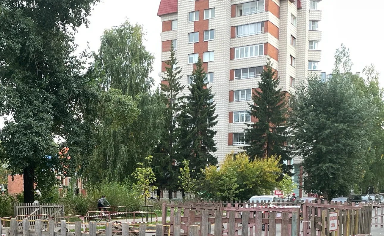 Квартиры экс-главы Коми Вячеслава Гайзера в Москве и Сыктывкаре уйдут с молотка за 27 миллионов
