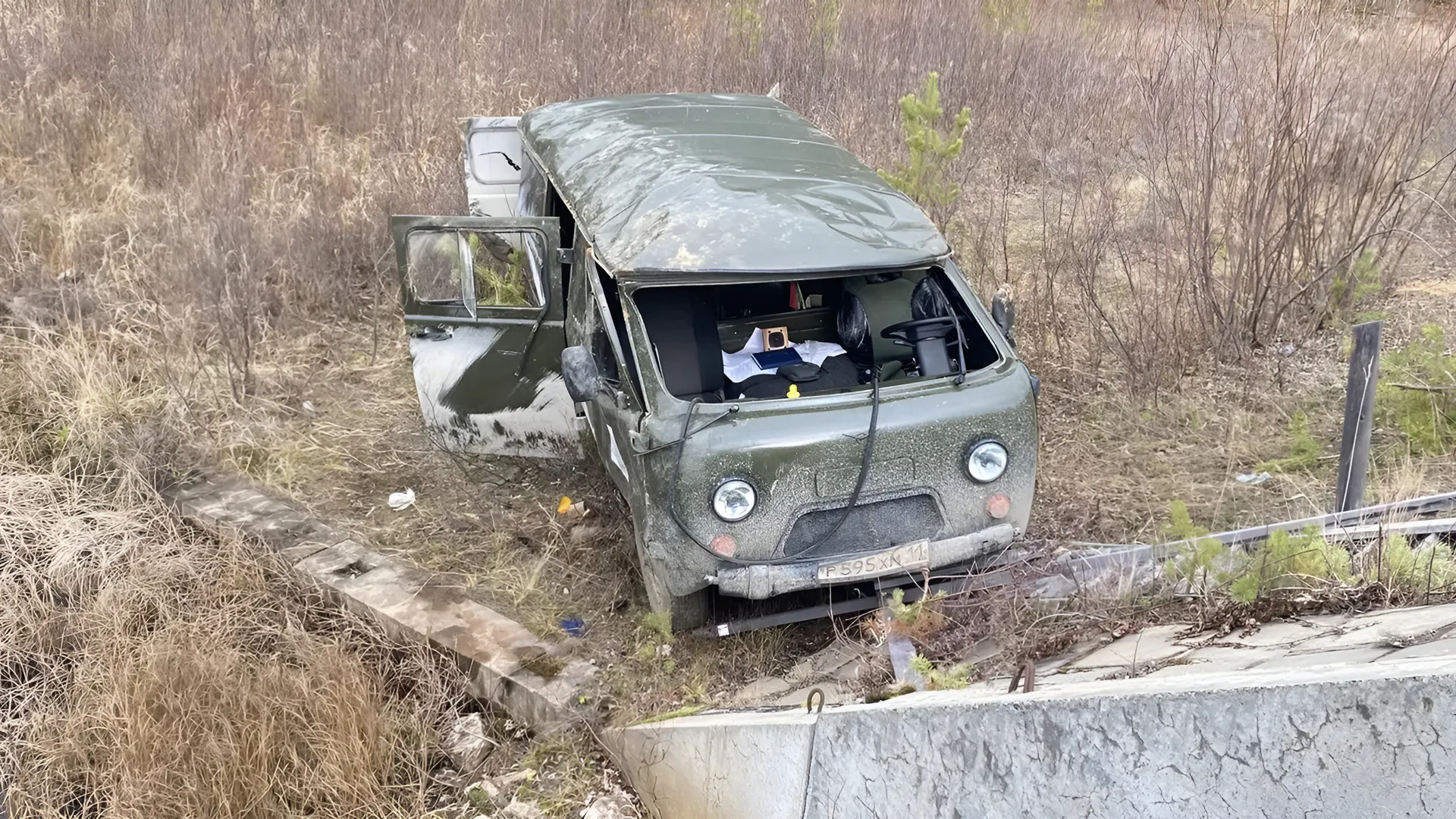 В Печорском районе Коми в ДТП пострадали пассажир «буханки» и пешеход
