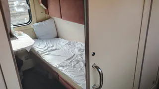 Нарушаем и не знаем: 10 запретов в поездах, о которых пассажиры даже не задумываются