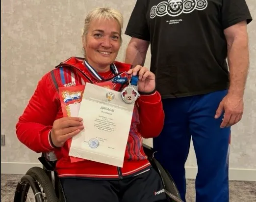 Спортсменка из Коми завоевала серебро на чемпионате России по парапауэрлифтингу