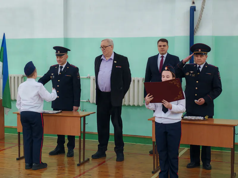 Учащиеся полицейского кадетского класса в Коми приняли присягу