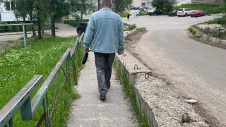 Пенсионеров, которые получают пенсию на карту, предупредили о «правиле 6 месяцев»
