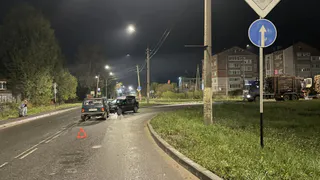 В столице Коми водитель с сотней нарушений устроил аварию на перекрестке