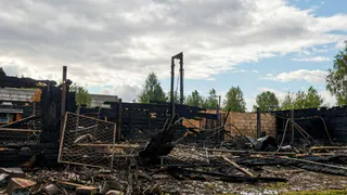 В Коми огонь уничтожил сельский магазин