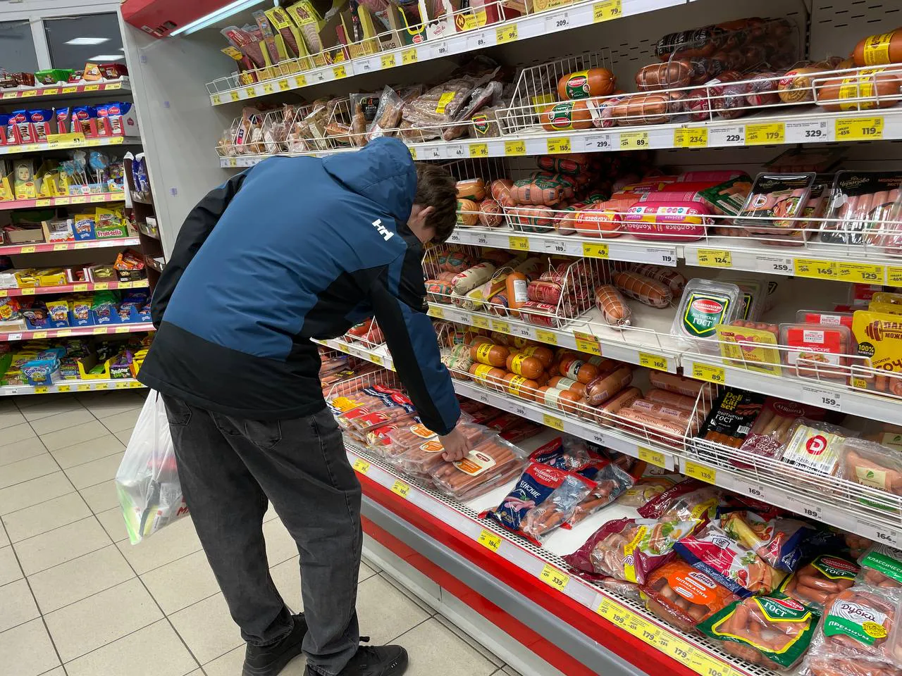 "Не мясо, а сплошь одна химия": Эксперты Роскачества назвали худший бренд филе цыпленка