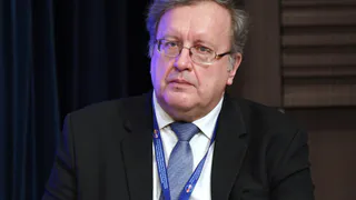 "Цена взлетит в небеса": Михаил Хазин призвал россиян заранее купить это