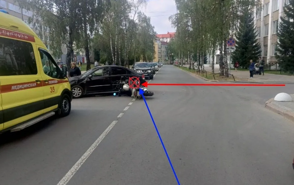Три ДТП с мототехникой за день в Коми: ПДД нарушили водители автомобилей